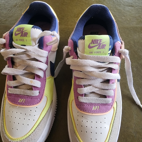 Nike Air Force 1 Low ShadowColorful Nike Air Force 1 Sneakers - Picture 3 of 4